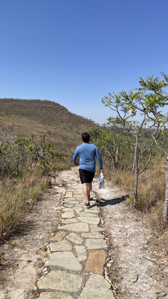 Trilha na Reserva do Abade